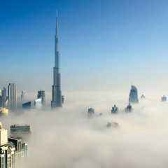 © Naufal Mq, Foggy morning in Dubai Downtown, Dubai, da: www.photos.com