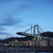 © Marco Grattarola, Ponte Morandi, Una Città divisa, Genova, 2018